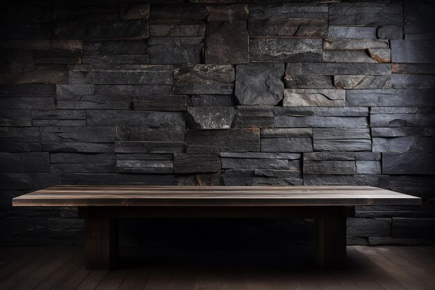 Oude houten tafel met zwarte stenen betonnen accenten