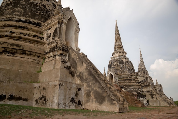 Oude mooie Thaise tempel wat Mahathat Ayutthaya historisch park Ayutthaya Thailand