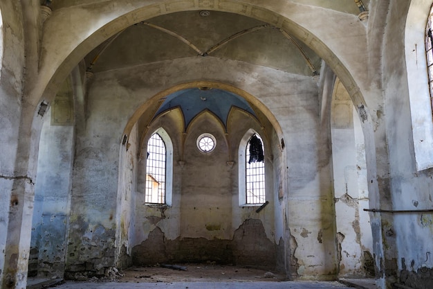 Oude muren en ramen van de kerk Muur achtergrond