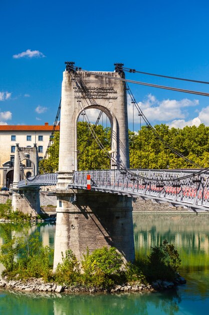 Oude Passerelle du College-brug over de rivier de Rhône in Lyon Frankrijk