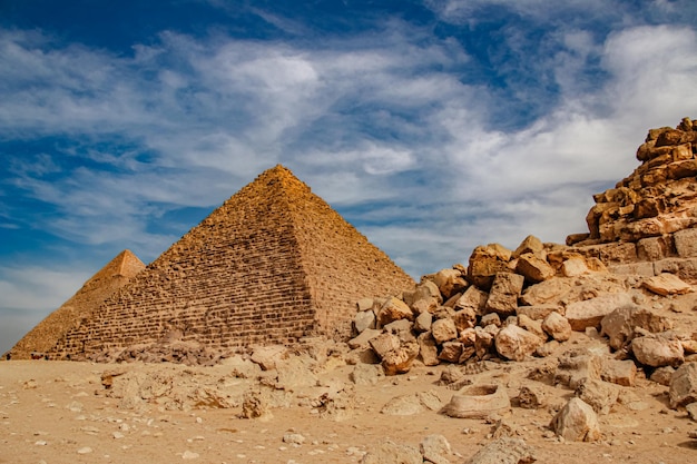 Oude piramide van Mycerinus Menkaura en de piramides van de koninginnen Menkaurev Giza Egypte
