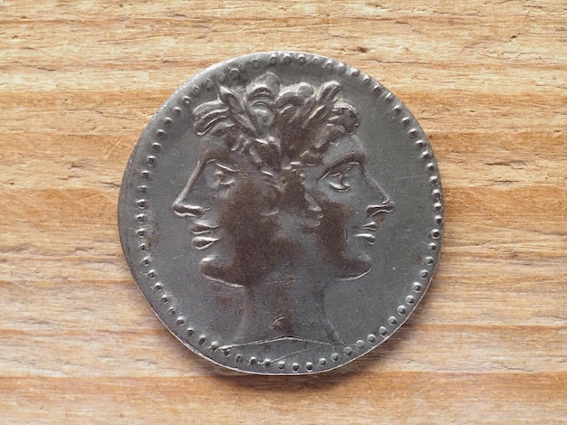 Oude Romeinse didrachm munt voorzijde toont Janus circa 269 vC