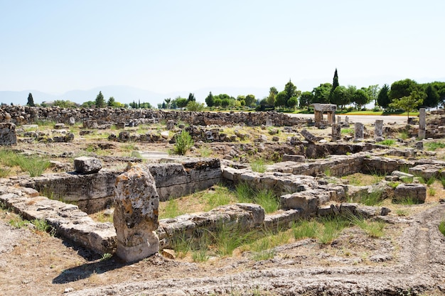 Oude ruïnes in Hierapolis Pamukkale, Turkije