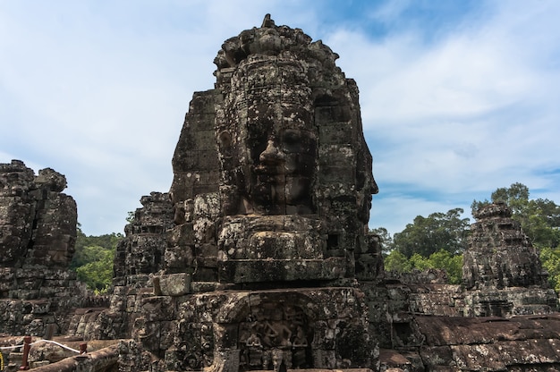 Oude sculpturen in Angkor Wat Cambodja. steen hoofd