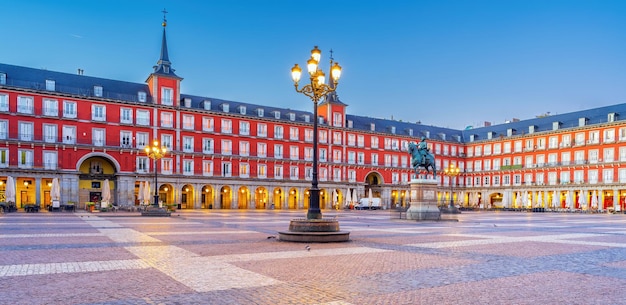 Oude stad Madrid Plaza Mayor van Spanje