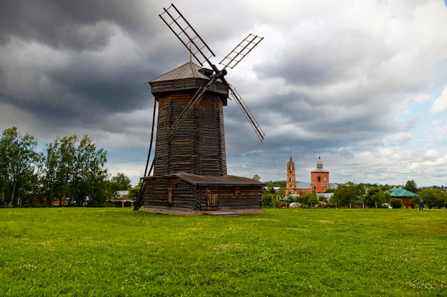 Oude tempels en kloosters van de stad Suzdal