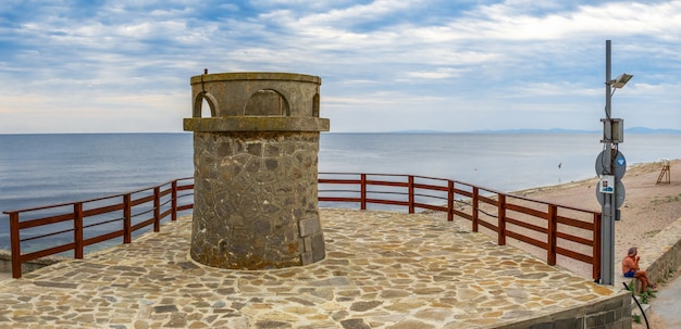 Oude toren in Nessebar, Bulgarije