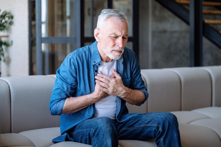 Foto oudere man met een chronische ziekte en ademhalingsproblemen