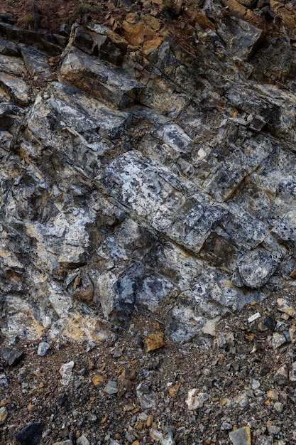 ophiolite 바위의 노두