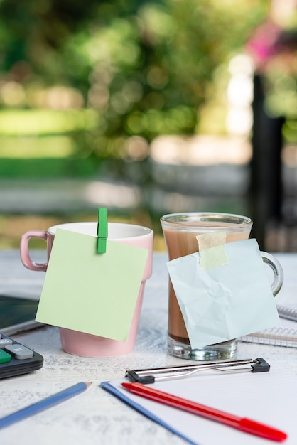 Outdoor Coffee Verfrissing Winkel Ideeën, Cafe Werkervaring, Belangrijke notities schrijven, Nieuwe brieven opstellen, Geschreven artikelen maken, Zaken beheren