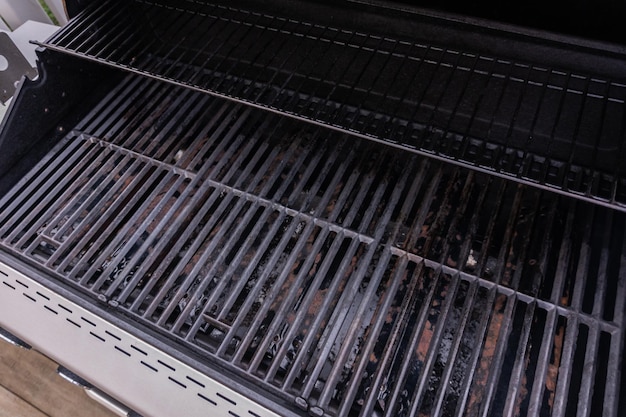 Outdoor gas grill