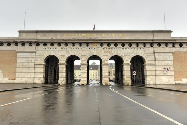 Photo the outer castle gate of the hofburg palace in vienna austria
