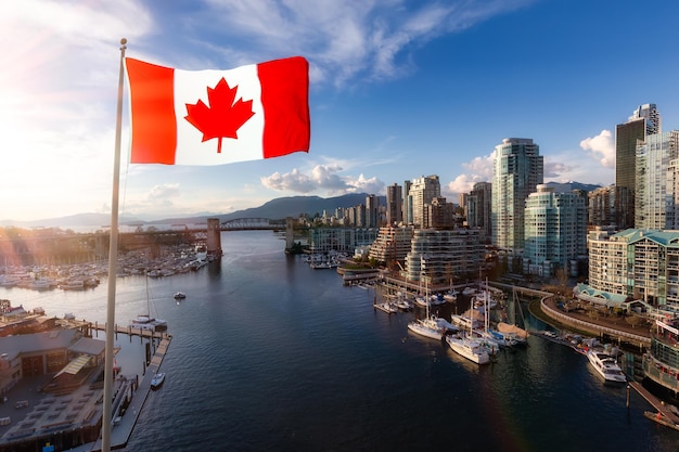 Overlay met Canadese nationale vlag False Creek Downtown Vancouver British Columbia Canada