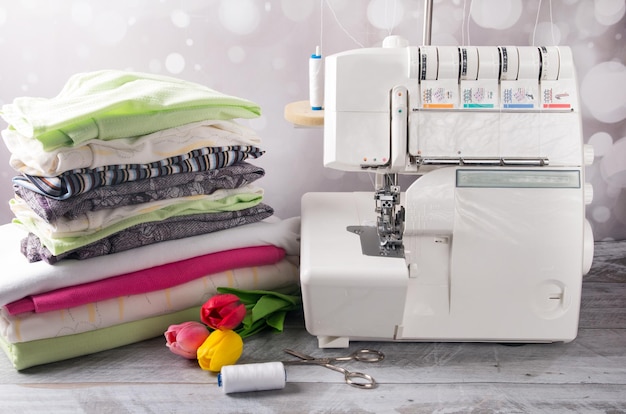 Overlock sewing machine and fabric stack Tailor's Workflow