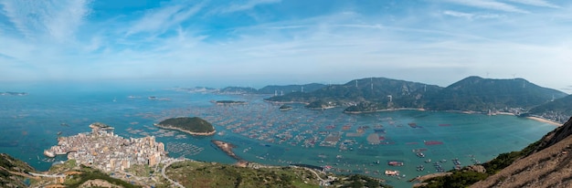 Villaggi con vista su un'isola città di fuzhou provincia di fujian cina