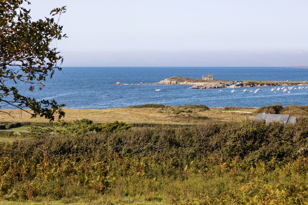 Foto overzees landschap in ploerzal, bretagne