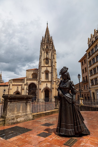 Cattedrale di oviedo nelle asturie, in spagna