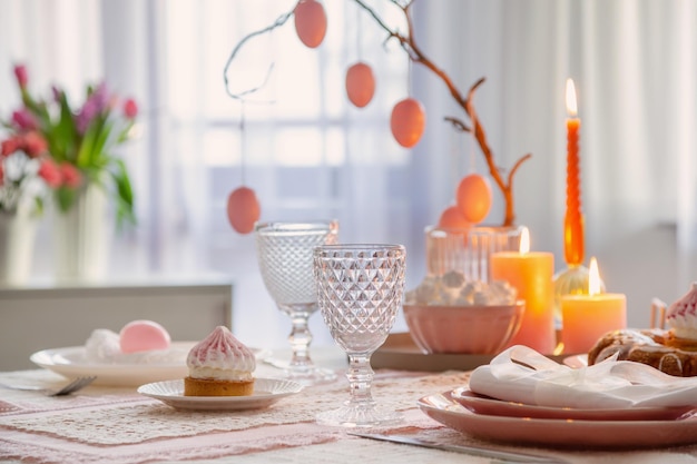 Paasroze vintage decoratie thuis
