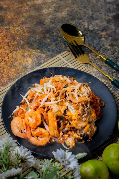 Photo pad thai is a popular dish for both thais and foreigners