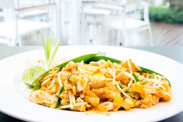 Pad thai