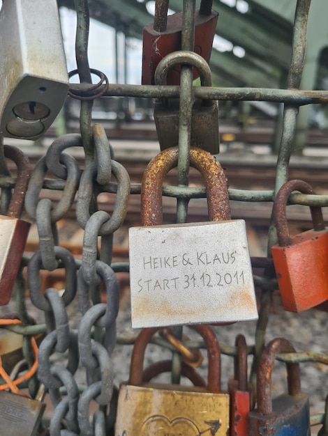 A padlock with a note saying'k'on it