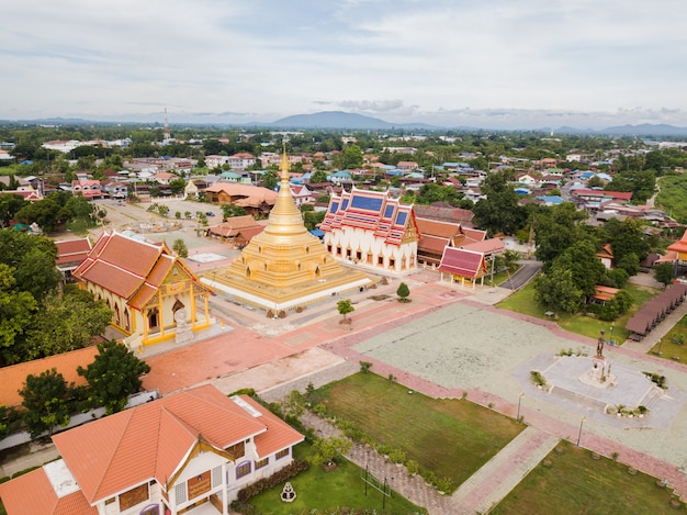 Photo pagoda from drone