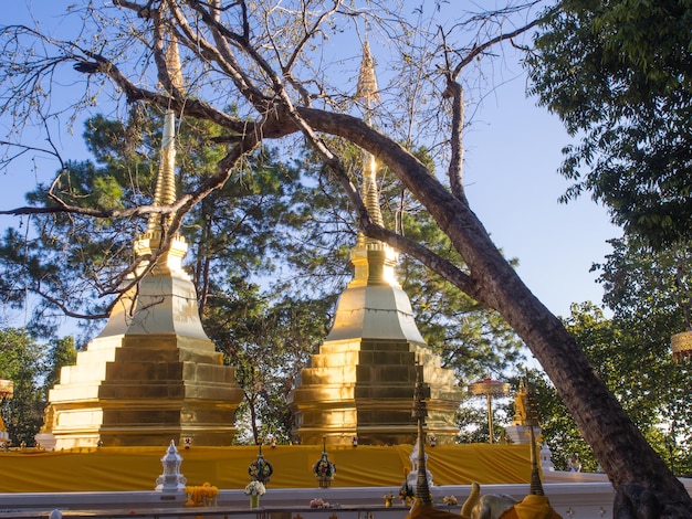 Пагода Ват Пхра Тхат Дой Тунг