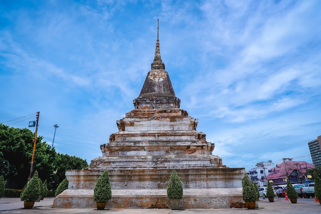 Pagode bij Phra Si Rattana Mahathat-tempel in Thailand