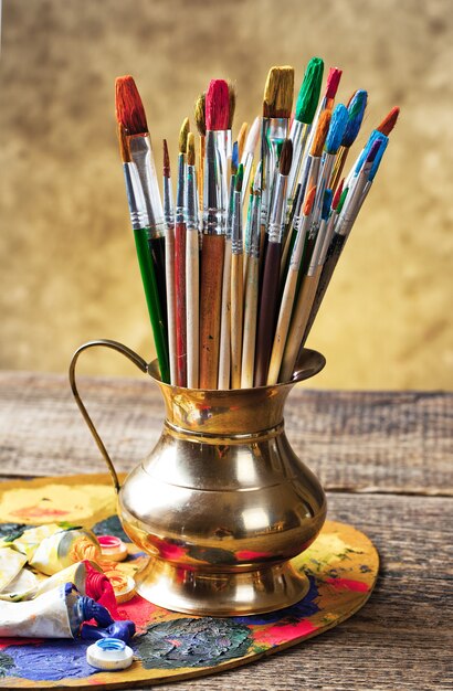 Paint brushes and paints