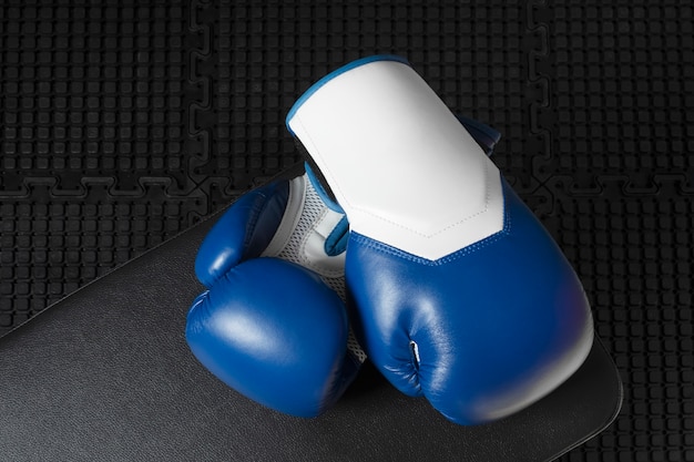 Photo pair of gloves for boxing sport