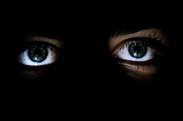 306,000+ Eyes Black Background Pictures