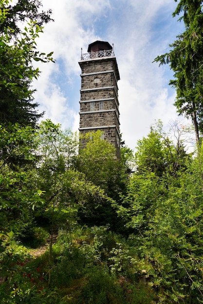 Tisovsky Mount Krusne Hory Czech Republic의 Pajndl 전망대 타워