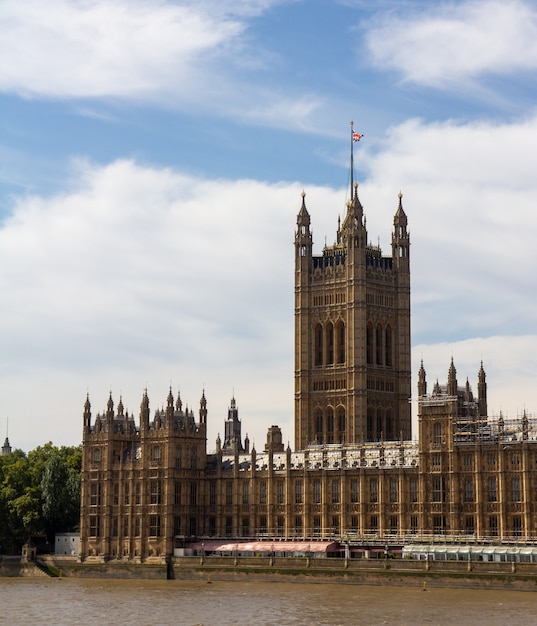 The palace of westminster serves as the meeting place for both\
the house of commons and the house of lords, the two houses of the\
parliament of the united kingdom