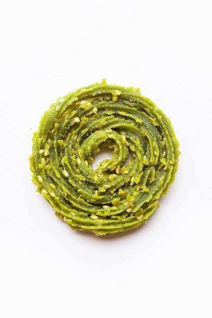 Palak Chakli of Spinach Murukku gezond Indiase feest of thee tijd snack