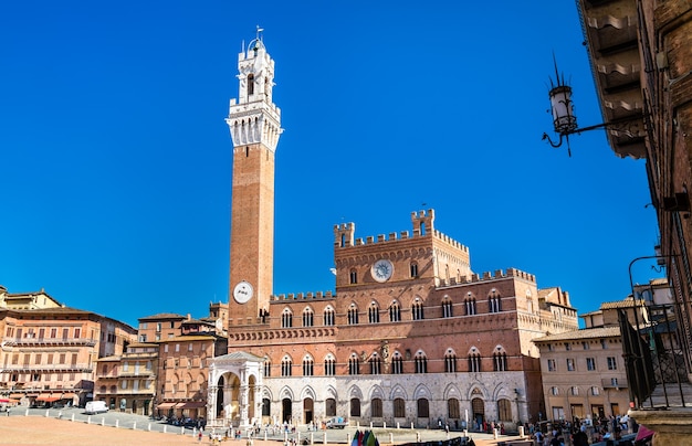 Palazzo Pubblico en Torre del Mangia in Siena - Toscane, Italië