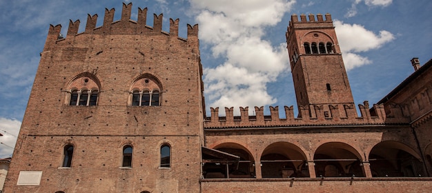 Photo palazzo re enzo or king enzo palace in bologna, italy