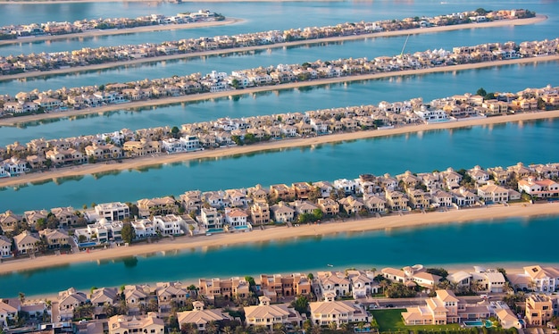 Palm Jumeirah-eiland in de moderne architectuurstranden en villa's van Doubai