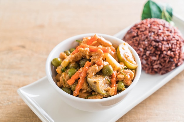 Panaeng Curry with pork and berry rice