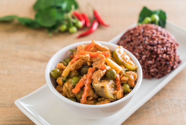 Panaeng Curry with pork and berry rice