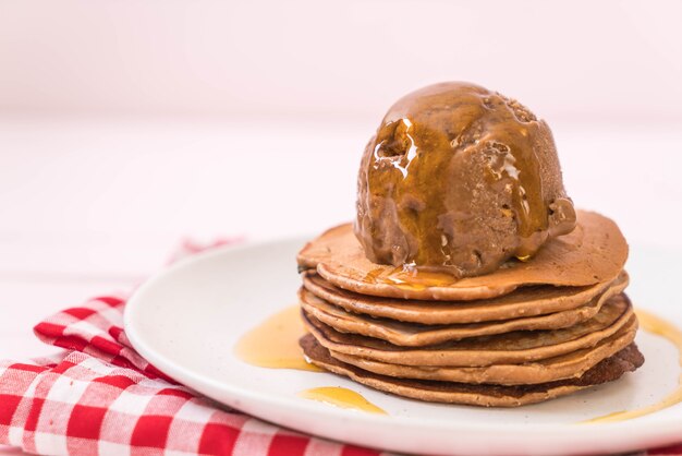 pancake with chocolate ice-cream