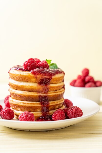 pancake with fresh raspberries