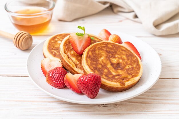 pancake with fresh strawberries