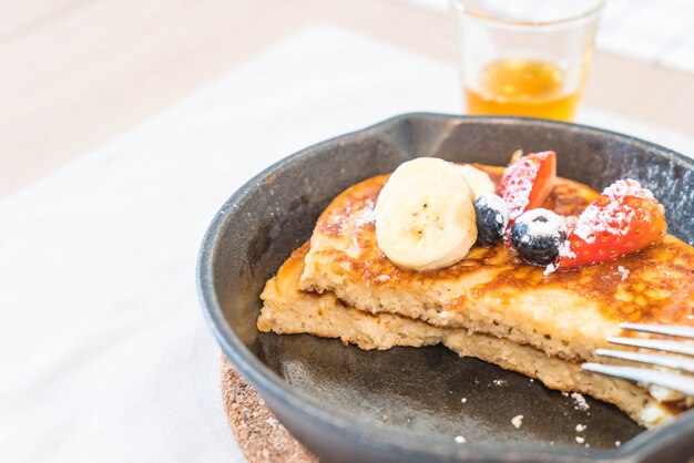 pancake with fresh strawberry blueberry and banana 