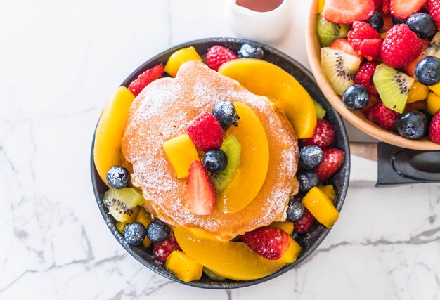 pancake with mix fruits