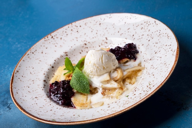 Marmellata di frittelle e gelato