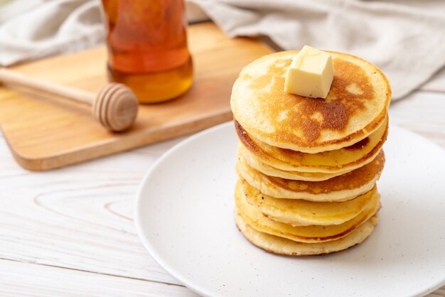 写真 バターと蜂蜜のパンケーキ