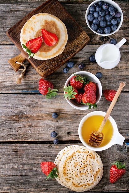 Pancakes with fresh berries