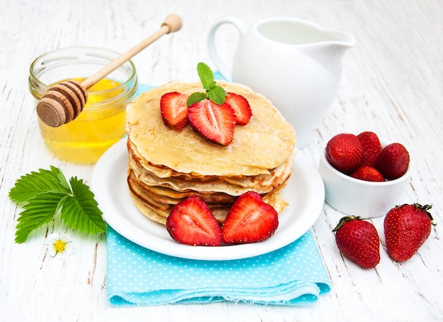 Pancakes with strawberries