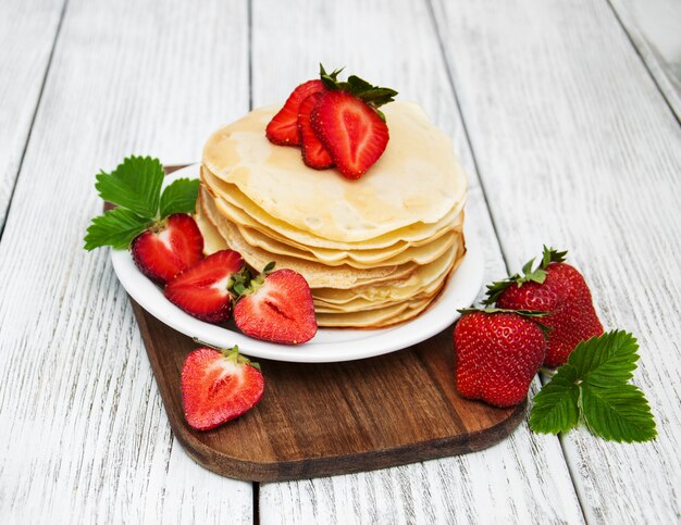 Pancakes with strawberries