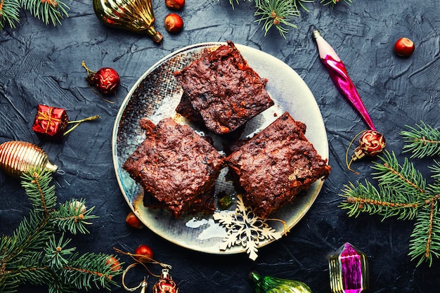 Panforte een ongewoon heerlijke kersttraktatie gemaakt van gedroogde vruchten en noten italiaanse kerstgebakjes